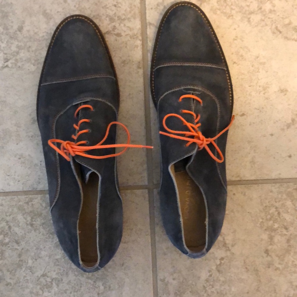 Donald Pliner shoes
